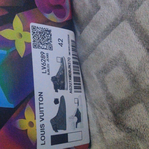 Louis Vuitton high-top shoes,brand new - Picture 5 of 7